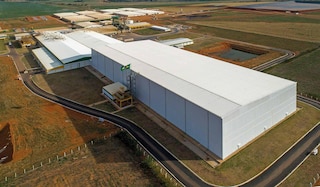 Vista panorámica del almacén inteligente de Bem Brasil