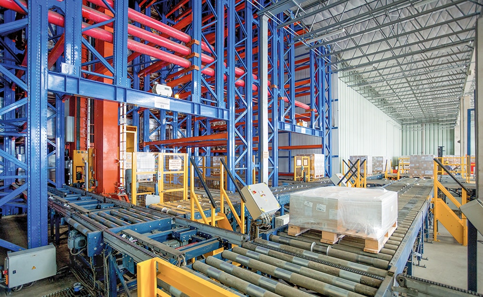 Mecalux diseña y construye un almacén automático autoportante para BASF