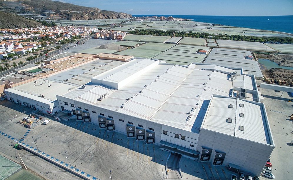 Imagen aérea del centro productivo de Granada La Palma en España