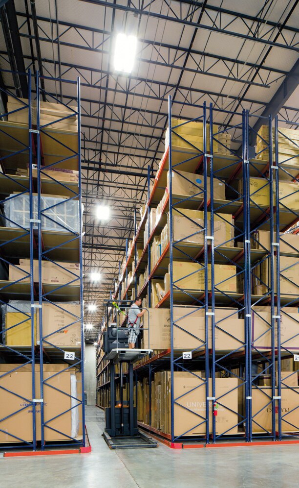 El sistema de almacenamiento instalado es muy flexible y permite al operador el acceso directo a cualquier producto