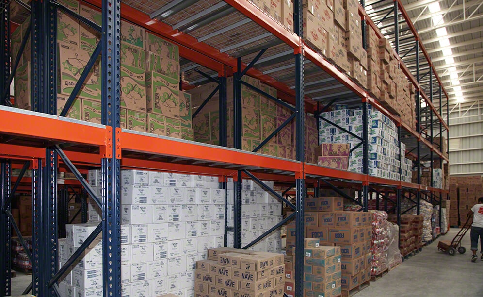 Almacén con estanterías sismorresistentes para Abarrotes La Y Griega en México Almacén con estanterías sismorresistentes para Abarrotes La Y Griega en México