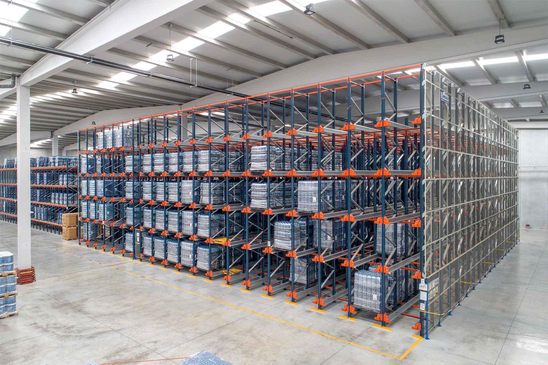 Most compact storage systems work in line with the FIFO method