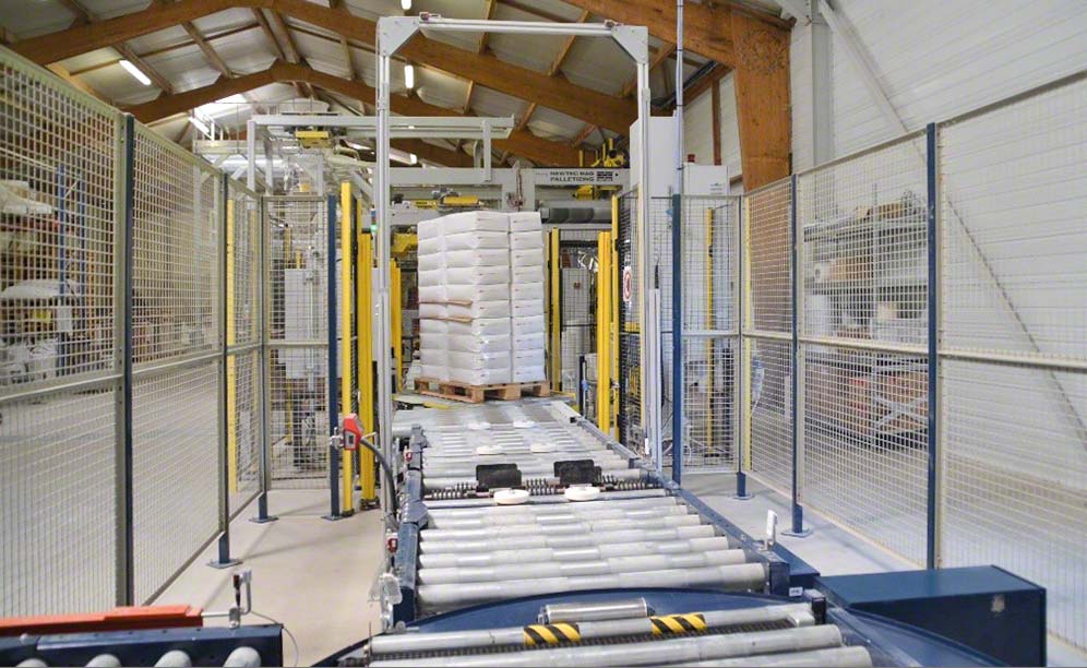 Almacenamiento automático de harinas de trigo y de arroz de Paulic Meunerie