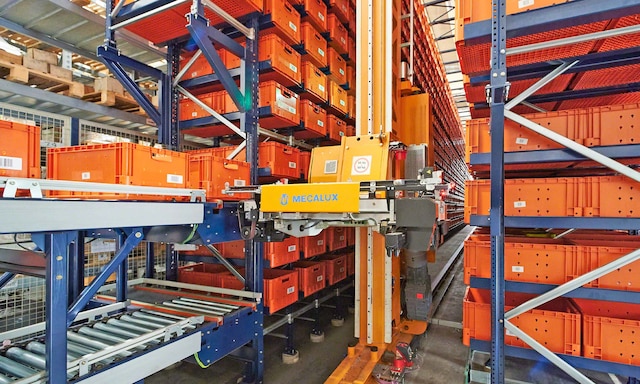 Depósito automático del distribuidor de tornillos ICF en Varese (Italia)